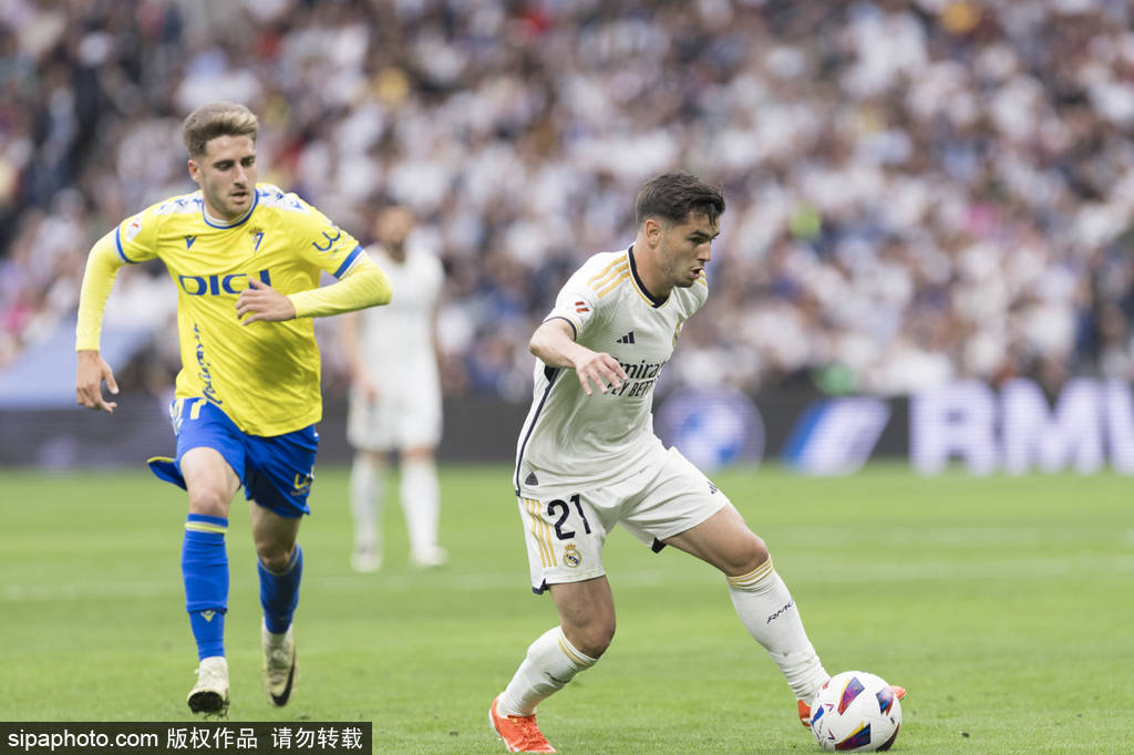 他不仅因为 他不仅因为